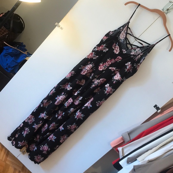 Floral Romper - Size M - Picture 2 of 6